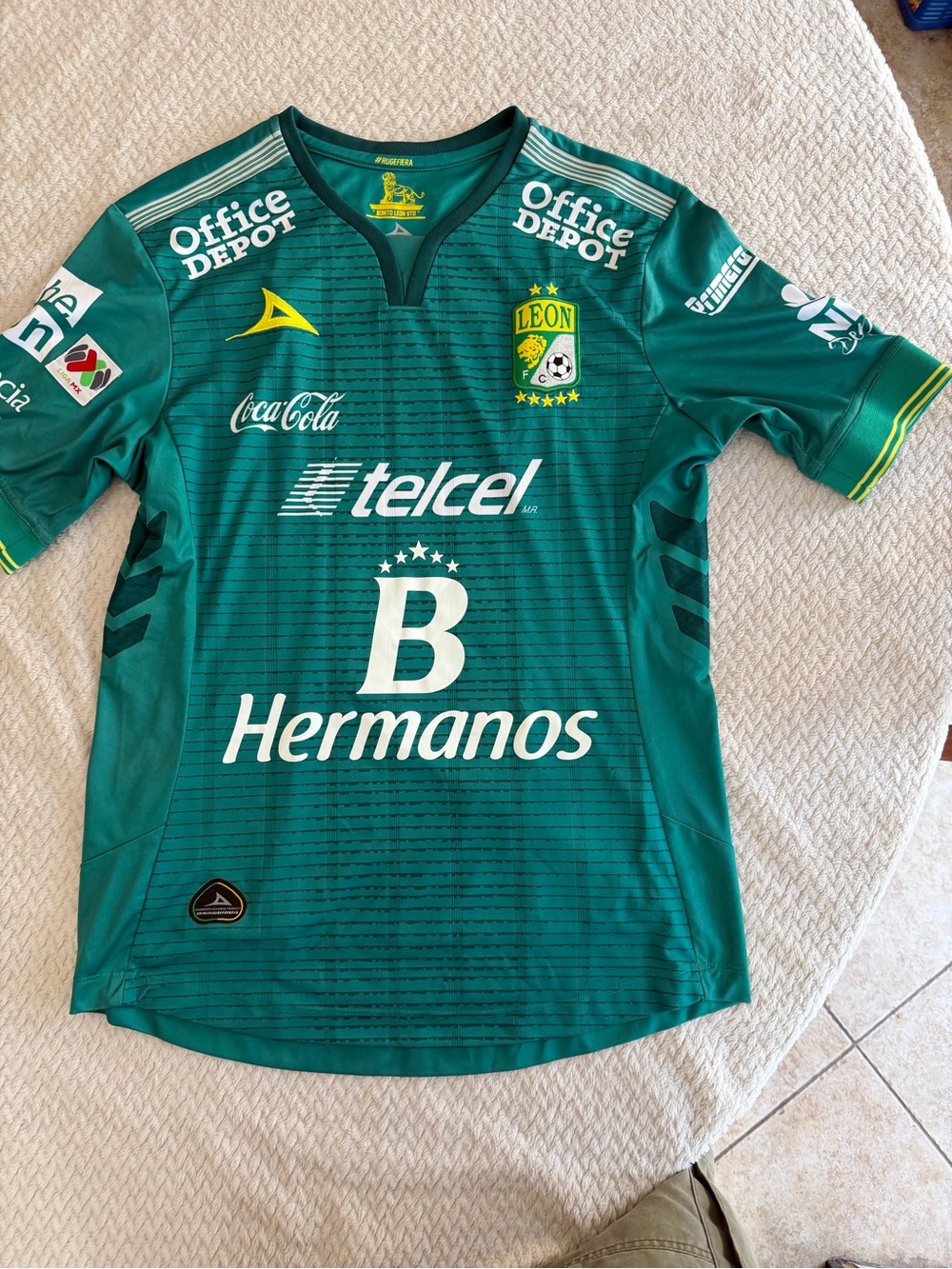 Club León 2015-2016 Home Jersey - Pirma - New Without Tags Size M
